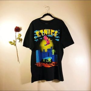 Etnies - “Shecks” Vintage T-Shirt Size Large